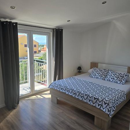 Apartment Fabijana Biograd Na Moru Exterior photo