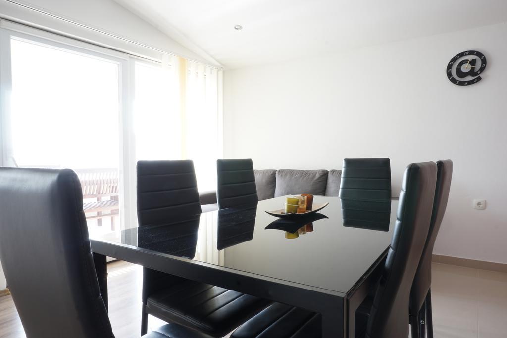 Apartment Fabijana Biograd Na Moru Exterior photo