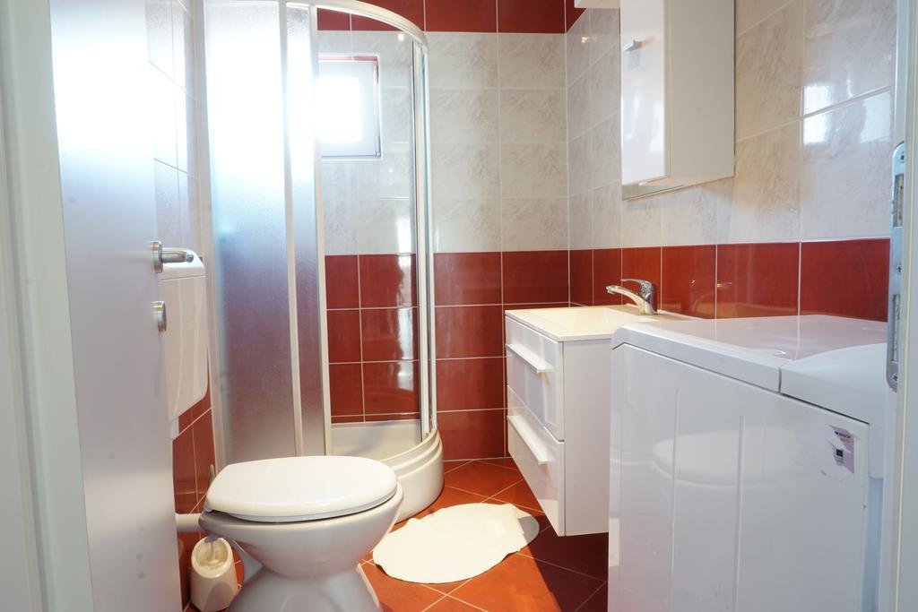 Apartment Fabijana Biograd Na Moru Exterior photo