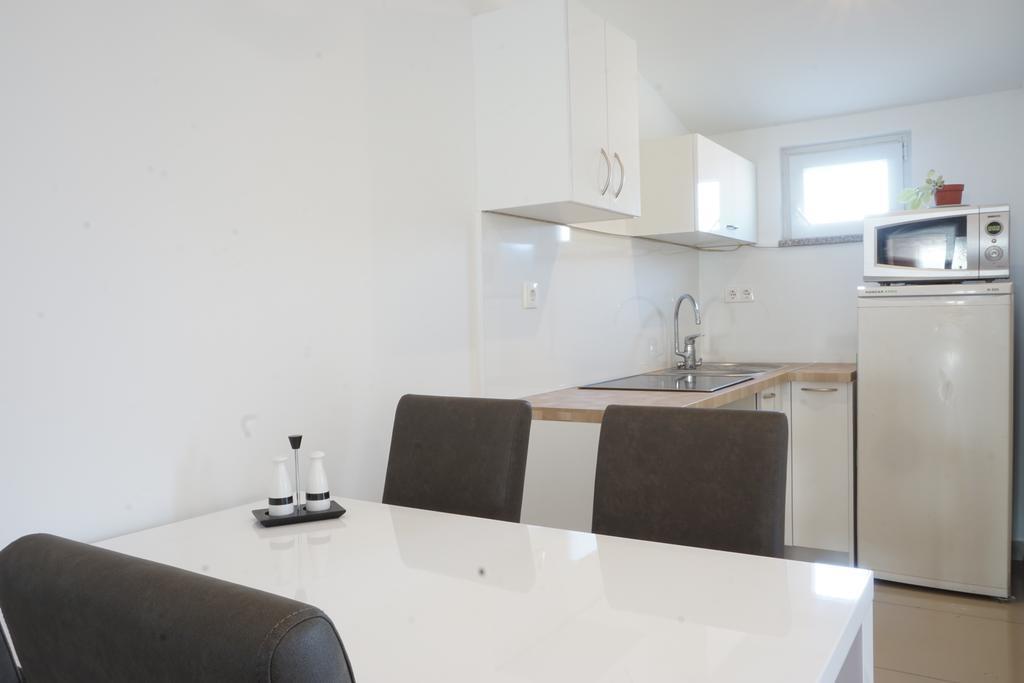 Apartment Fabijana Biograd Na Moru Exterior photo